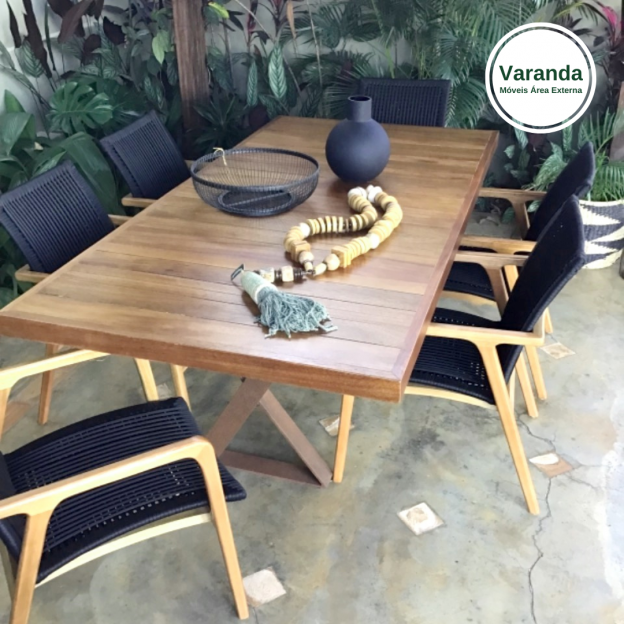 mesa para varanda em madeira